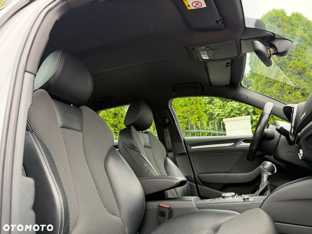 Audi A3 Sportback 1.4 TFSI e-tron S line Sportpaket - 4