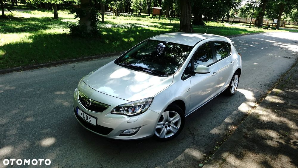 Opel Astra 1.4 Turbo Cosmo - 1