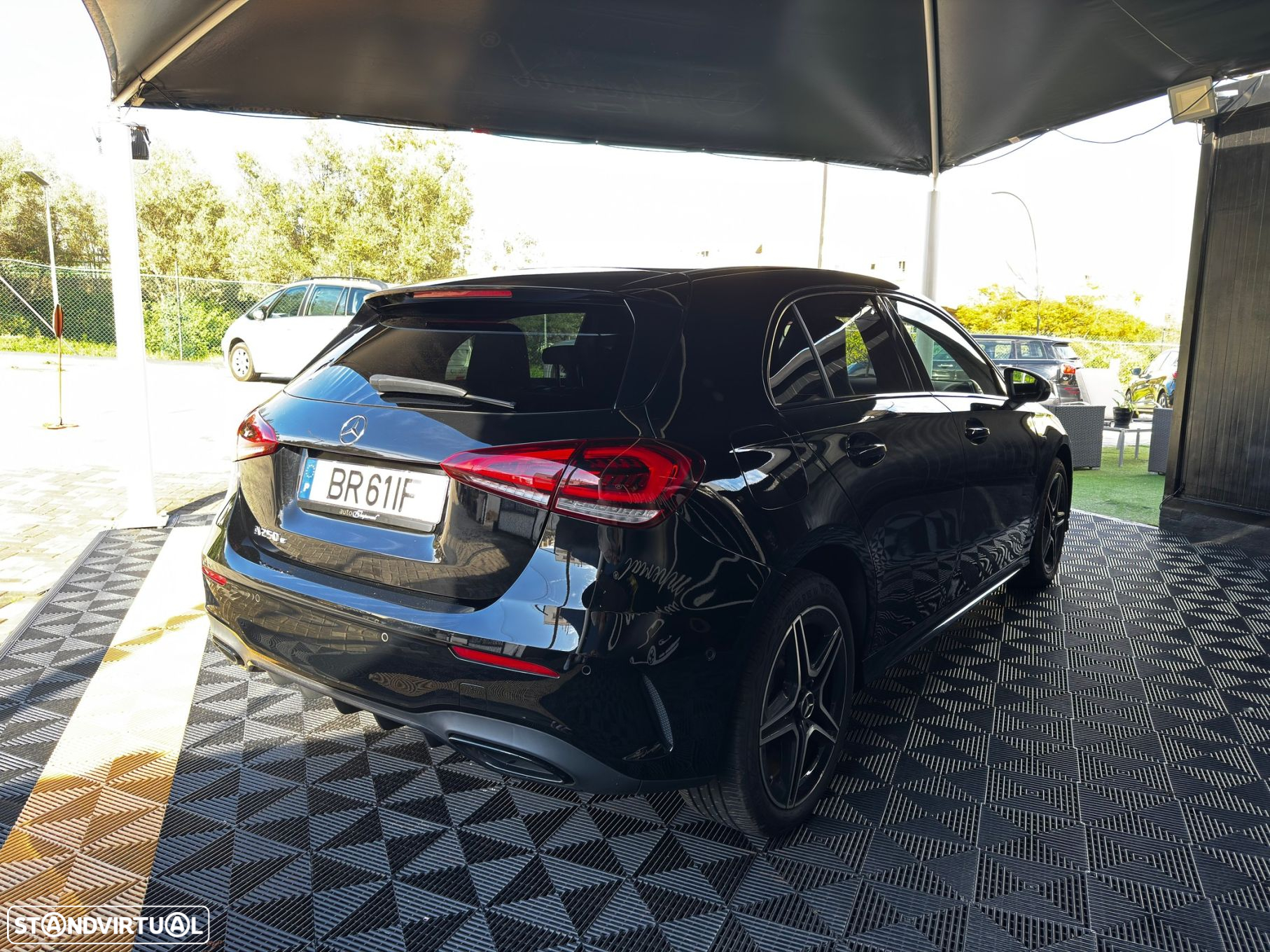 Mercedes-Benz A 250 e AMG Line - 5