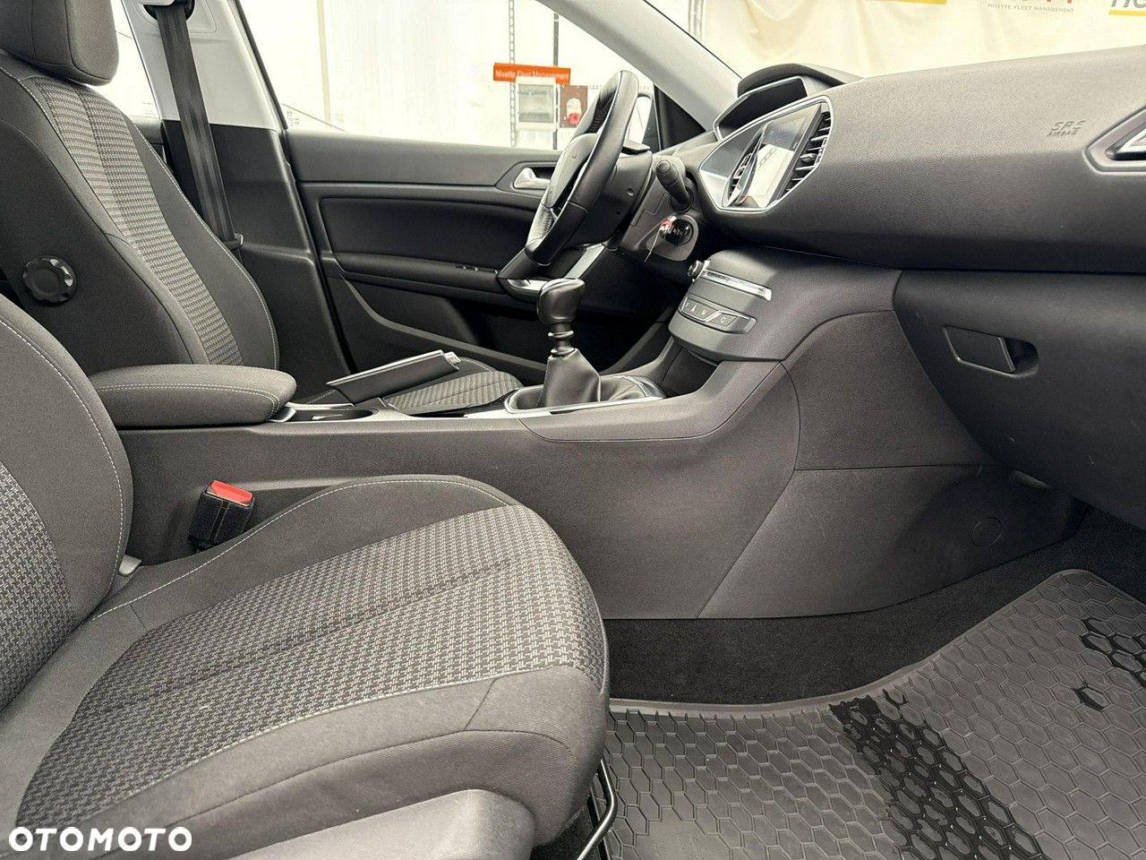 Peugeot 308 1.5 BlueHDi Active S&S - 24