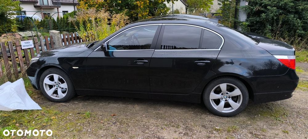 BMW Seria 5 523i - 6