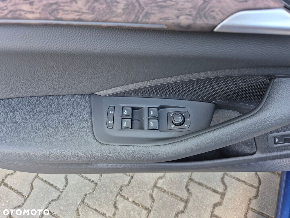 Skoda Superb 2.0 TSI L&K DSG - 17