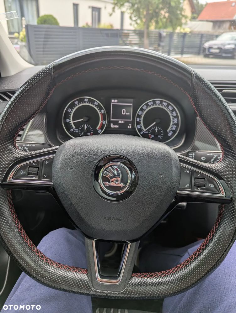 Skoda Fabia 1.2 TSI Monte Carlo - 17