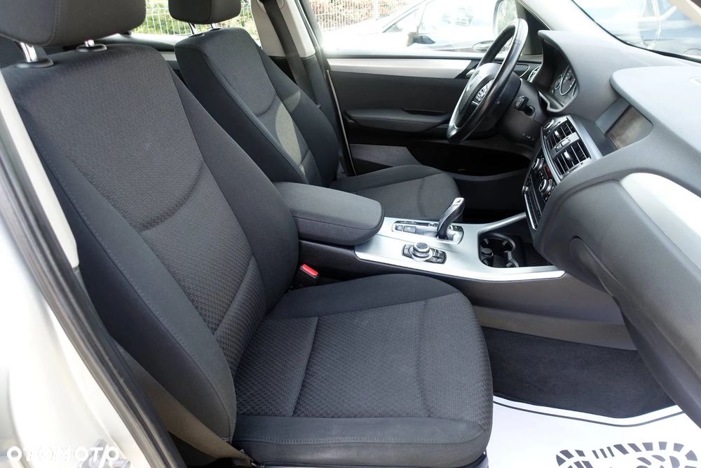 BMW X3 xDrive20d - 13