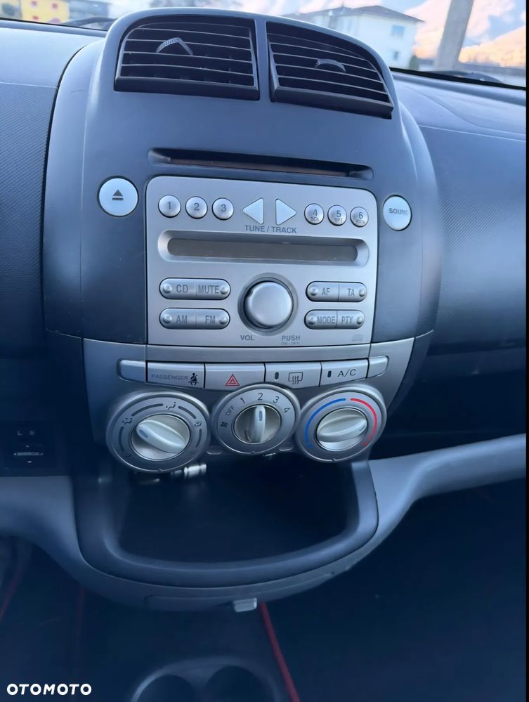 Daihatsu Sirion 1.5 S - 9