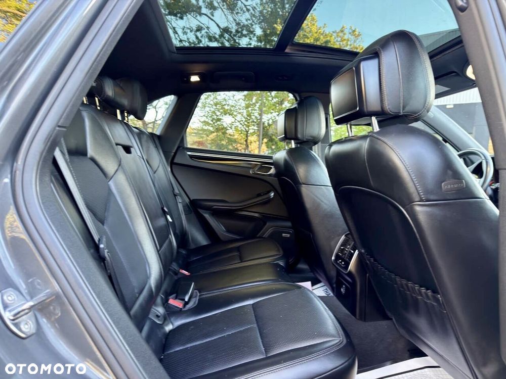 Porsche Macan - 17