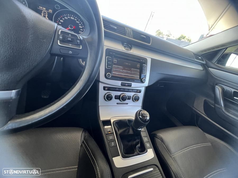 VW CC 2.0 TDI BlueMotion 120g - 32