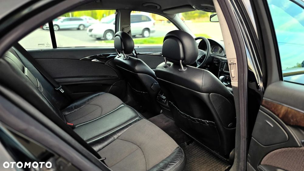 Mercedes-Benz Klasa E 320 CDI Elegance DPF - 12