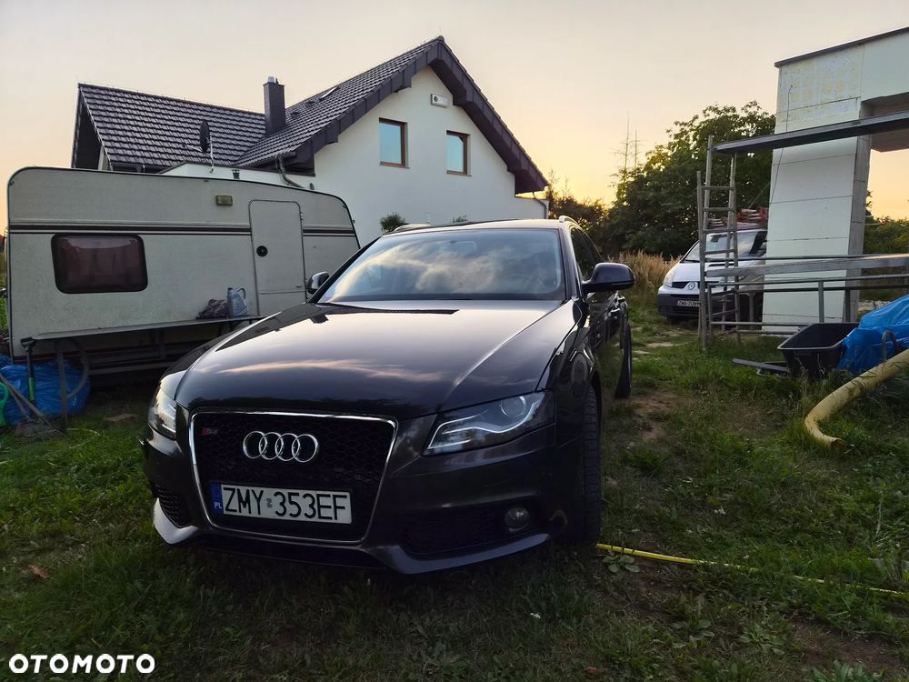 Audi A4 Avant 2.0 TDI - 1