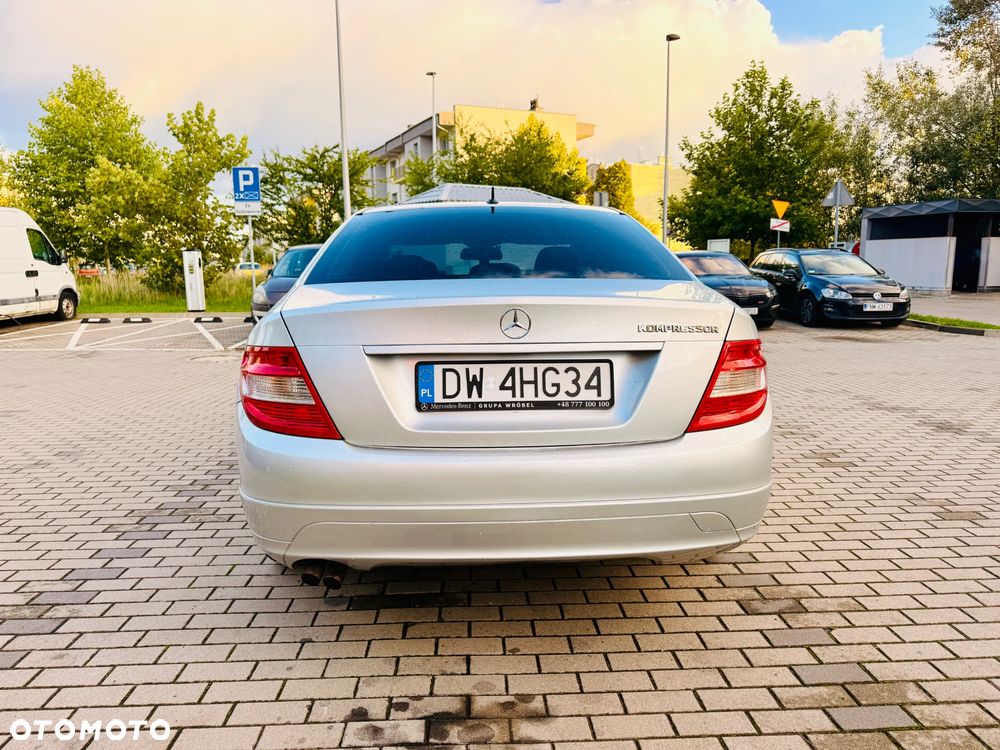 Mercedes-Benz Klasa C 180 Kompressor Classic - 5