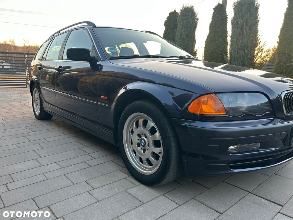 BMW Seria 3 328i - 4