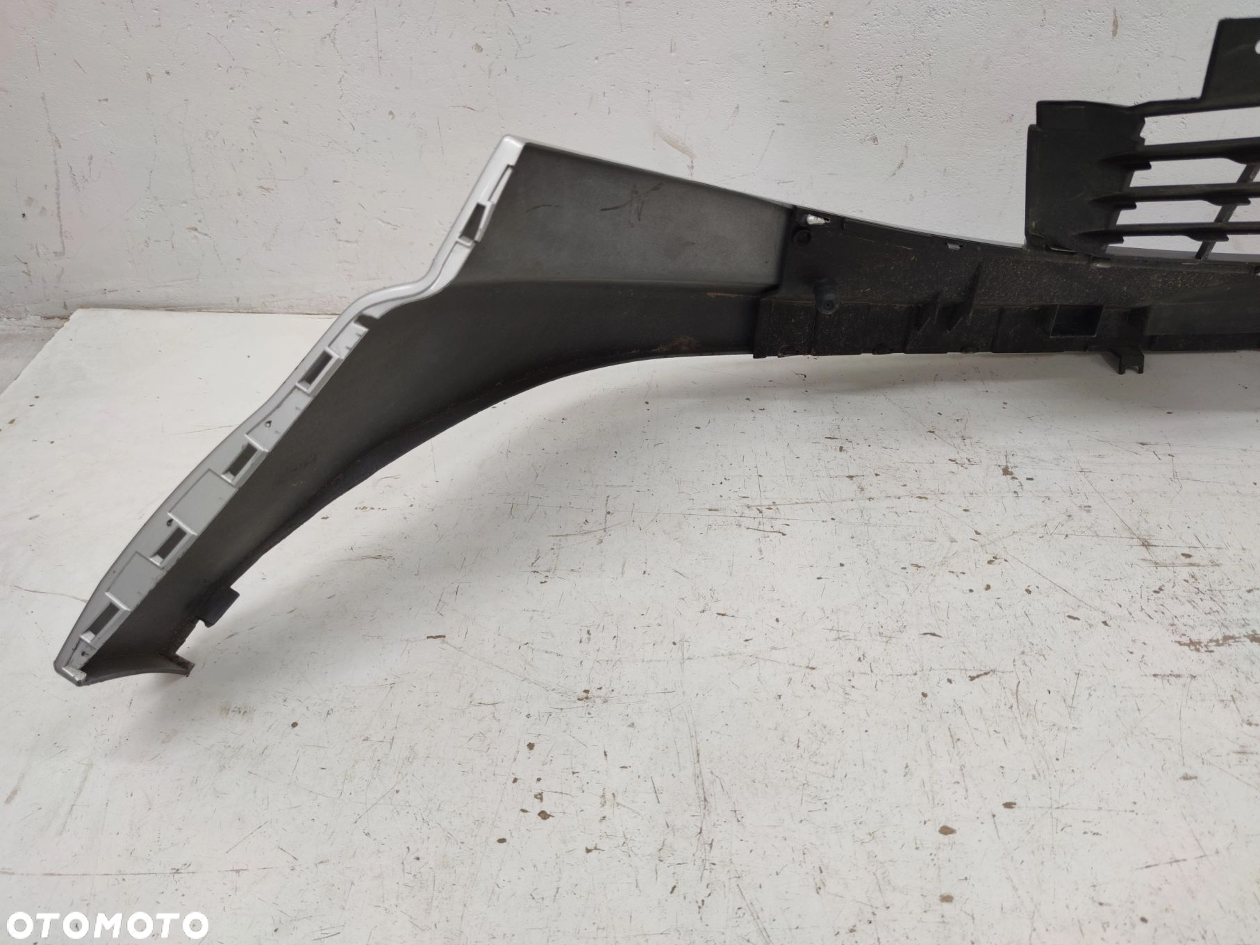 GRILL ATRAPA RENAULT TRAFIC II LIFT - 7