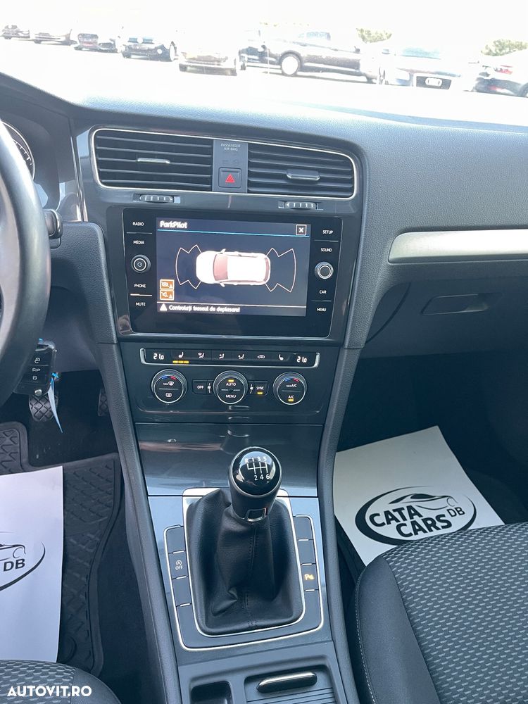 Volkswagen Golf 1.5 TSI BlueMotion ACT Comfortline - 34