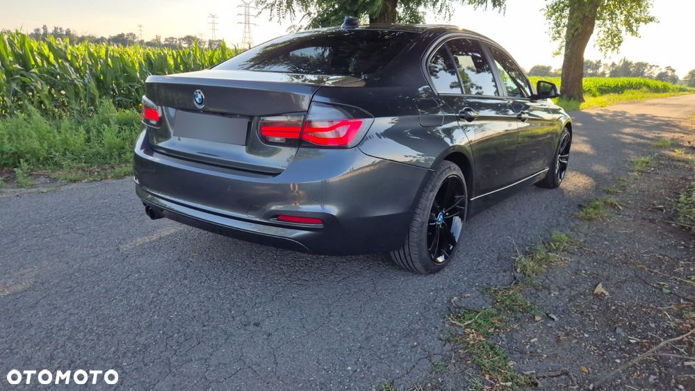 BMW Seria 3 - 12