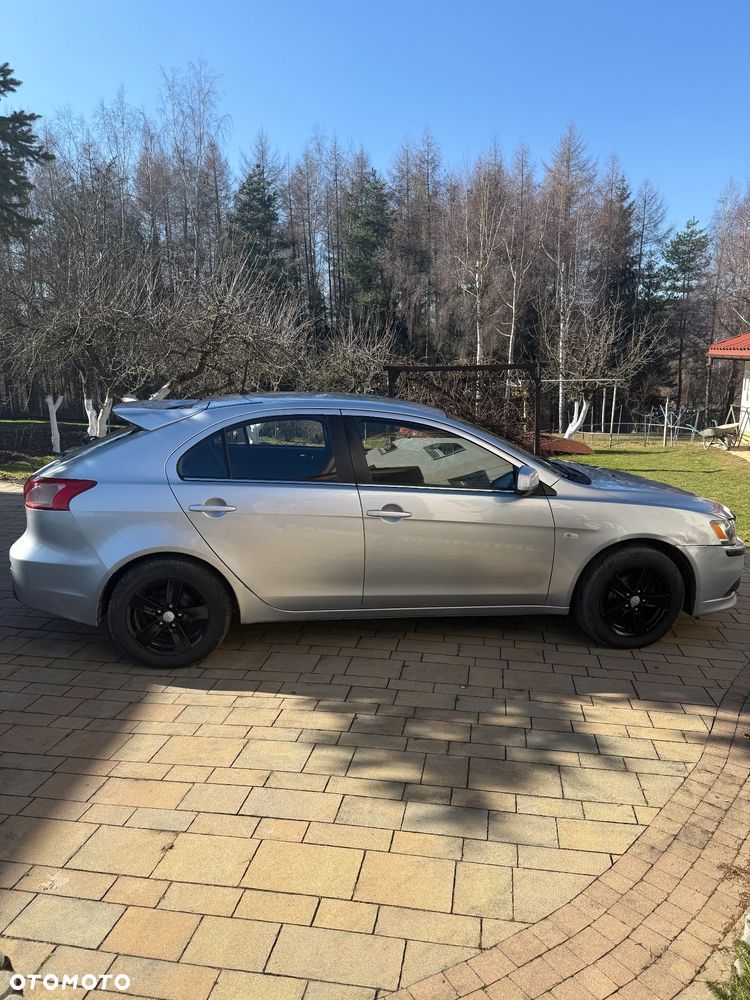 Mitsubishi Lancer 2.0 DID Intense - 3
