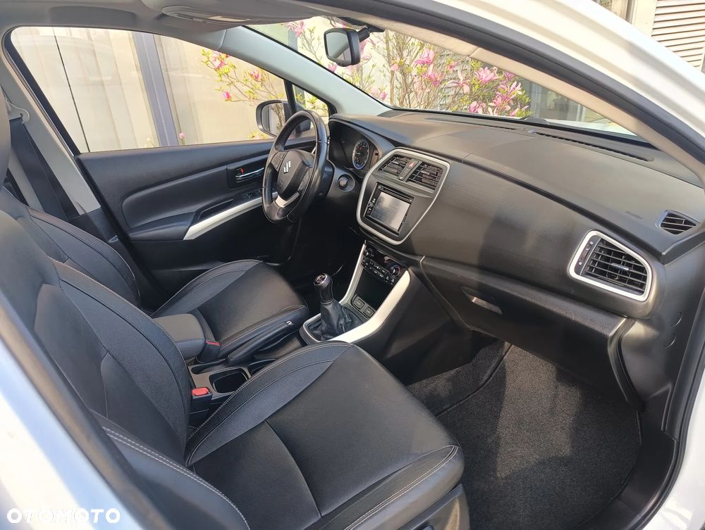 Suzuki SX4 S-Cross 1.6 VVT 4x2 limited+ - 13