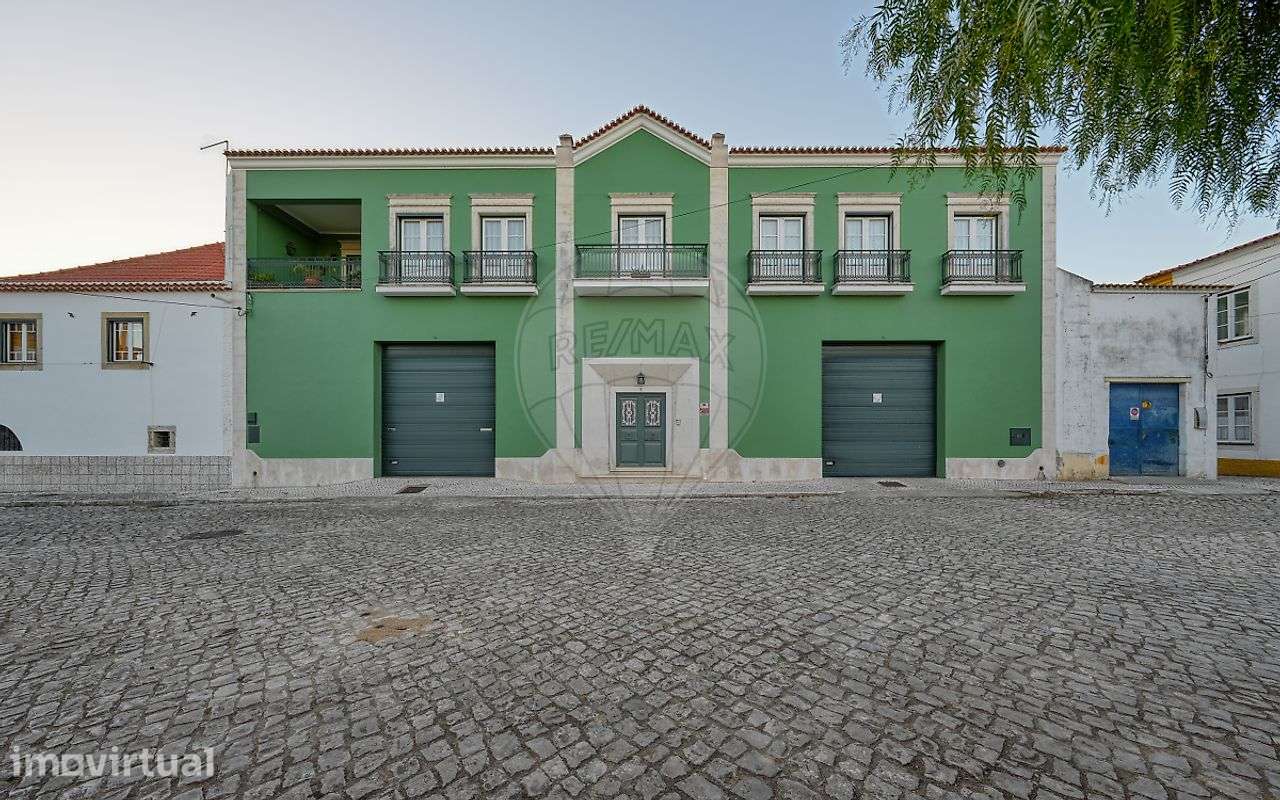 Moradia T5 para venda