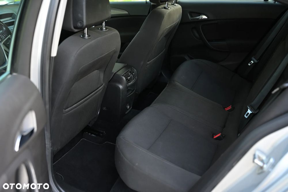 Opel Insignia 1.8 Sport - 20