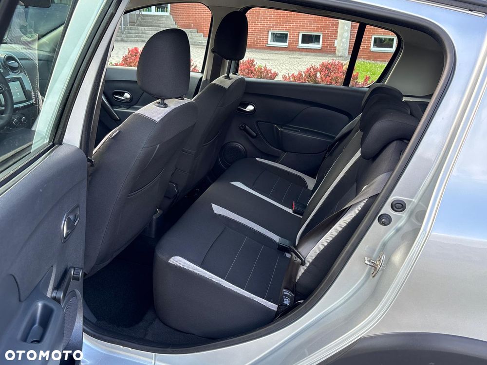 Dacia Sandero Stepway TCe 100 Prestige - 11
