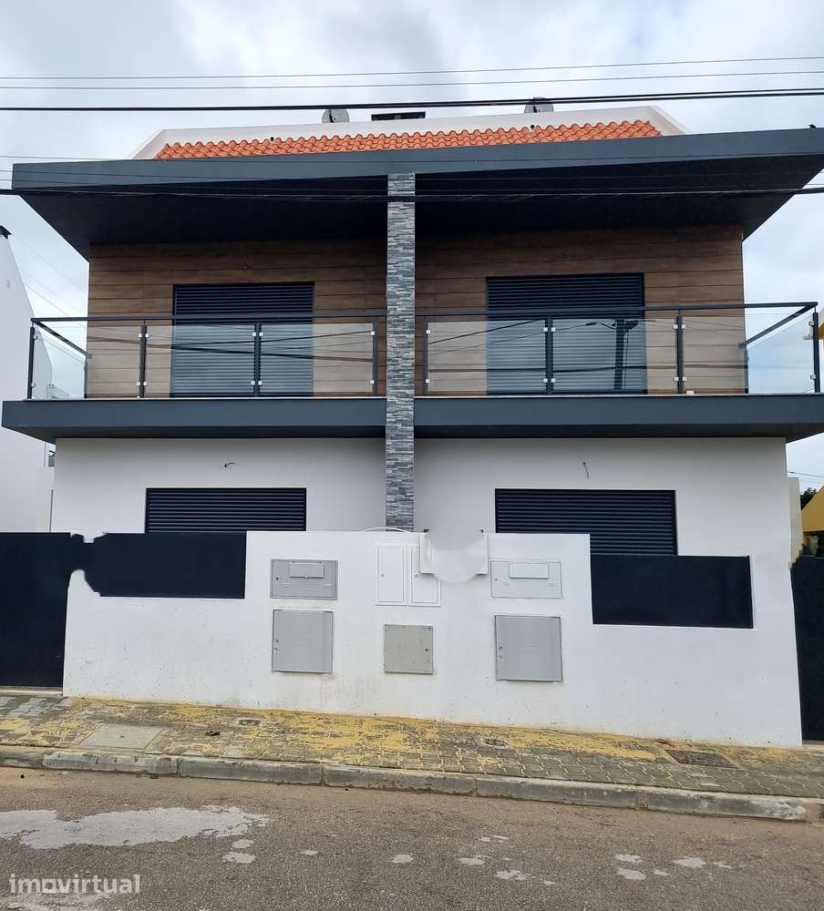 Moradia T3 Nova com Jardim e Garagem em Seixal - Grande imagem: 4/23