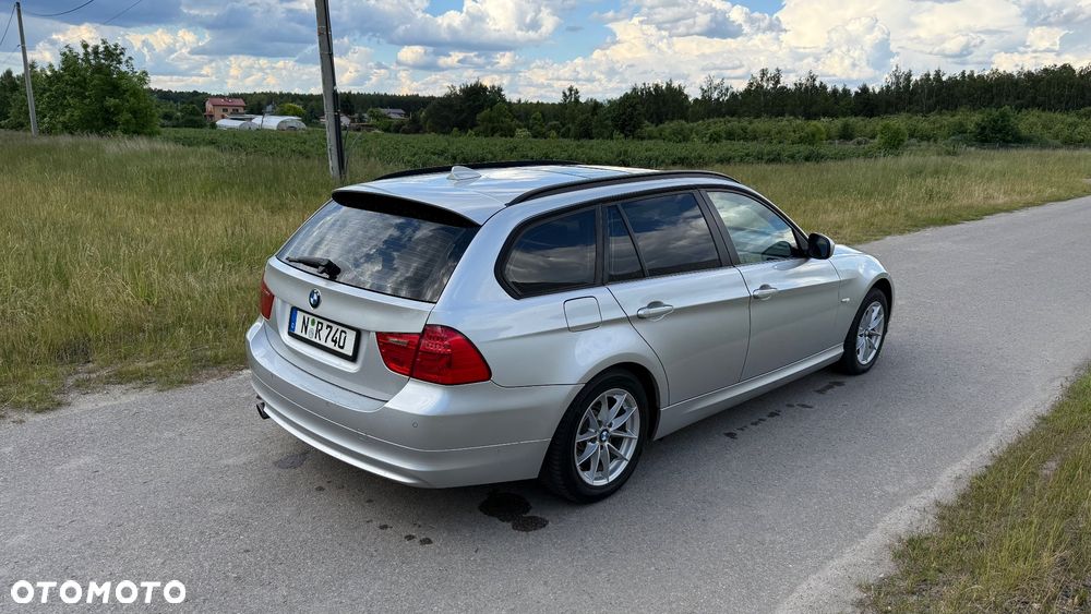 BMW Seria 3 320d DPF - 11