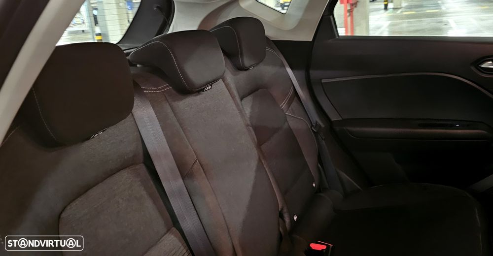 Renault Captur BLUE dCi 115 EDC BUSINESS EDITION - 5