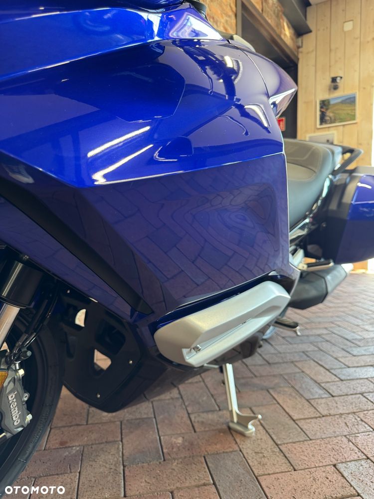 Jawa 750 Touring - 24