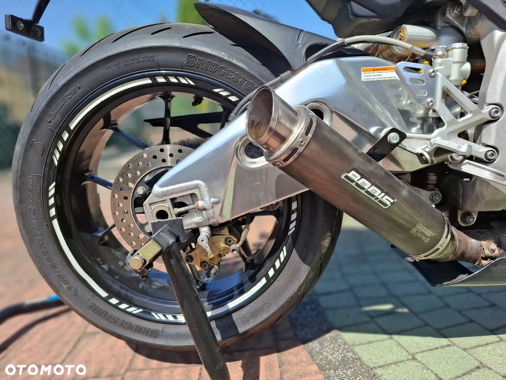 Aprilia RSV - 10