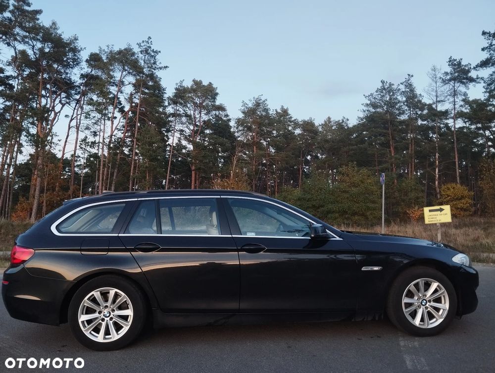 BMW Seria 5 520d Touring Luxury Line - 6