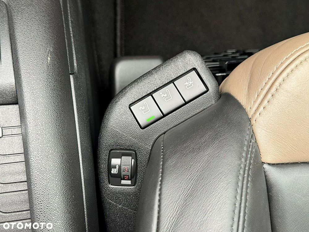 Citroën C4 Grand Picasso - 24