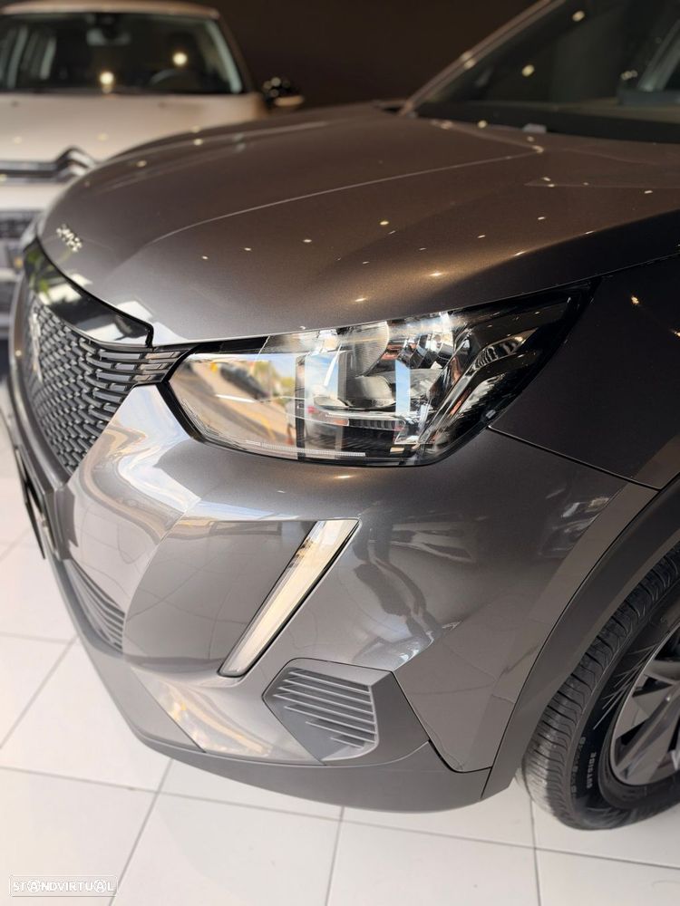 Peugeot 2008 1.2 PureTech Allure Pack - 4