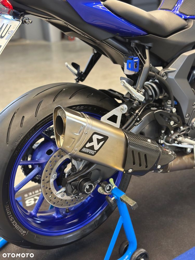 Yamaha R7 - 17