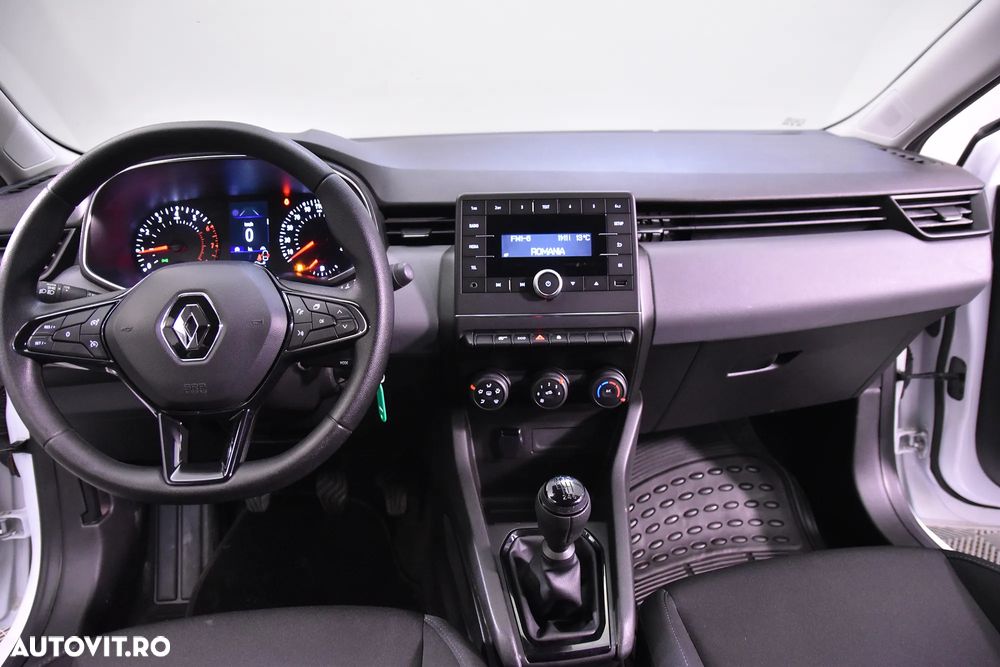Renault Clio - 9