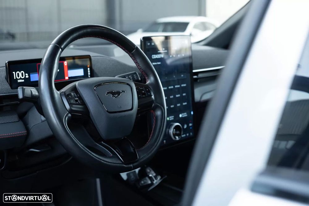Ford Mustang Mach-E Premium AWD - 13