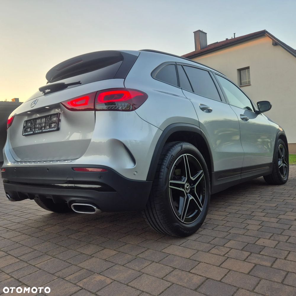 Mercedes-Benz GLA 180 d 8G-DCT AMG Line - 35