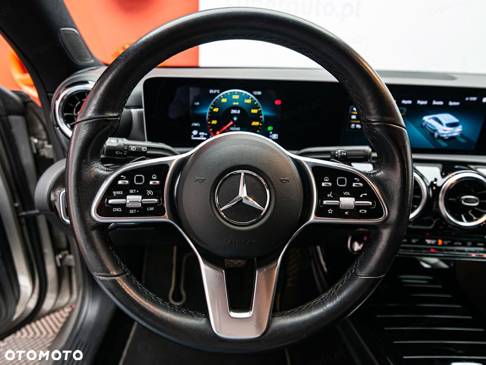 Mercedes-Benz CLA 200 d 8G-DCT - 12