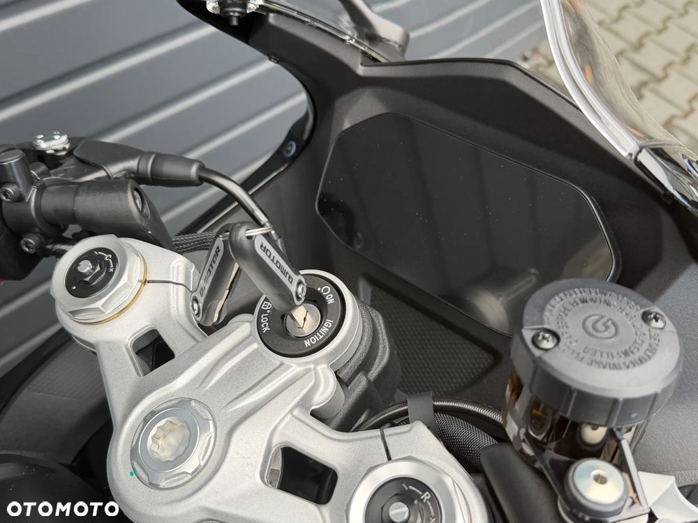 QJMOTOR SRK 800RR - 7