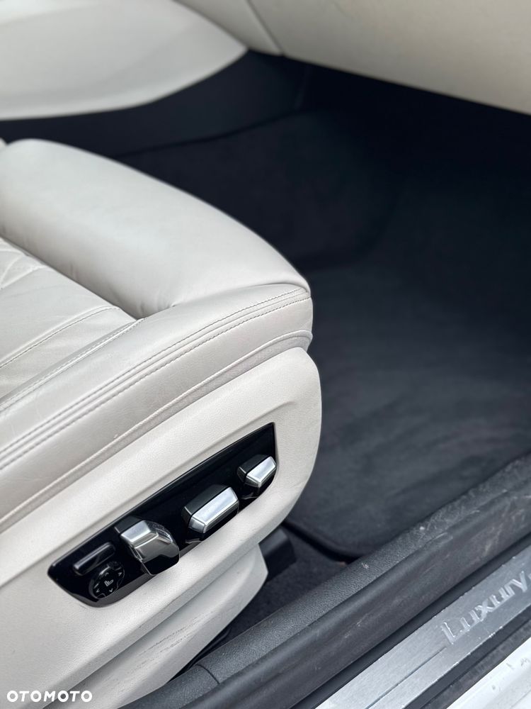 BMW Seria 5 530d Luxury Line sport - 21
