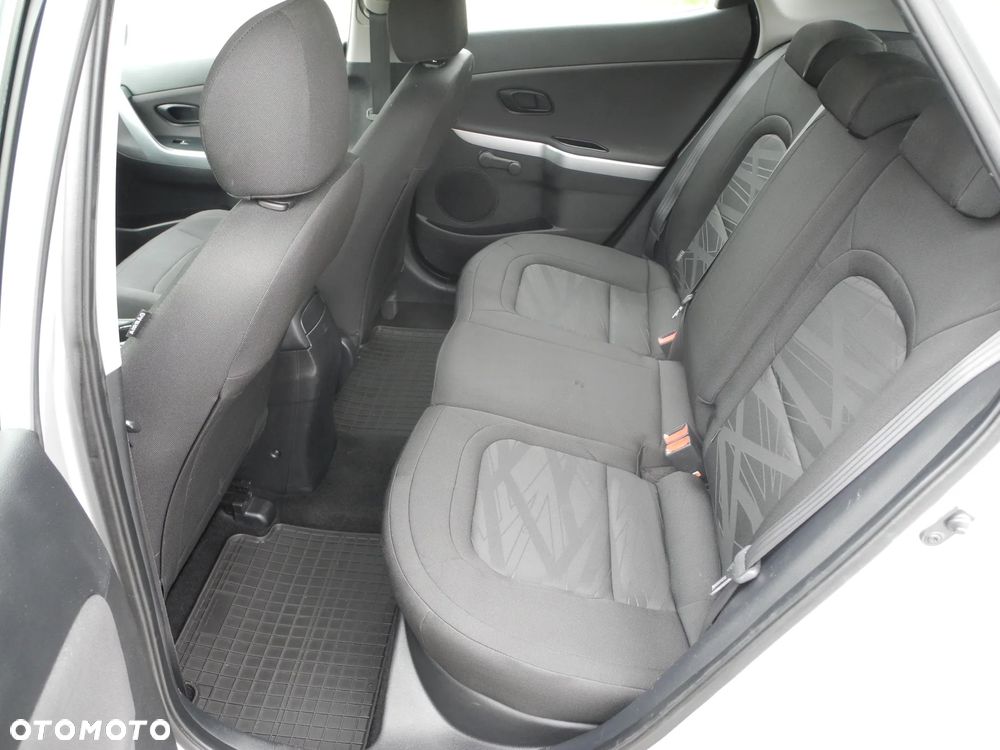 Kia Ceed - 19