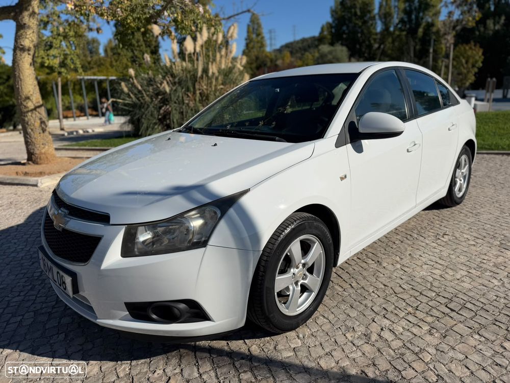Chevrolet Cruze 1.6 LT - 11