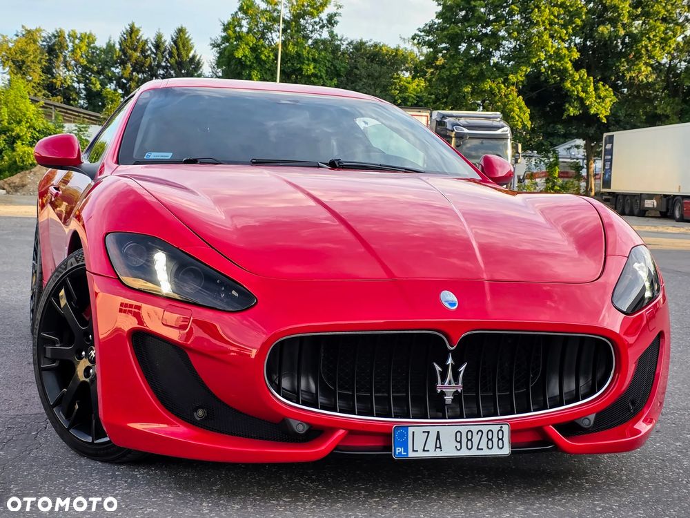 Maserati GranTurismo S Automat - 3