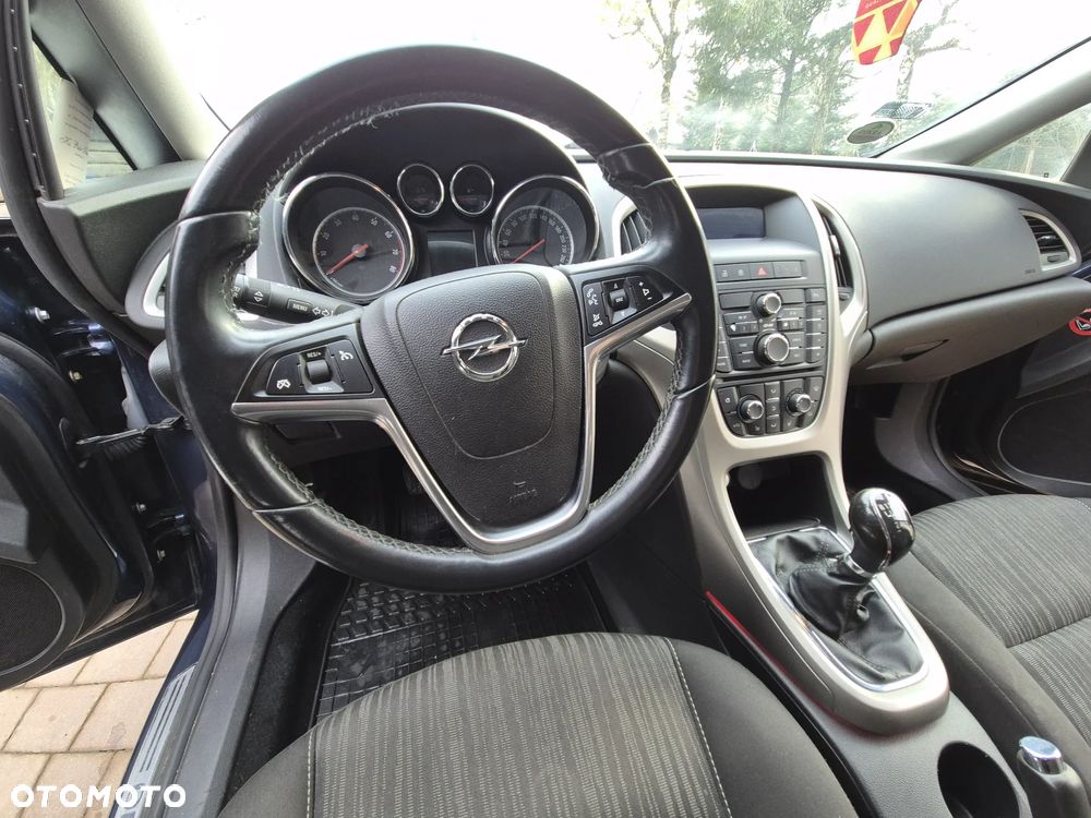 Opel Astra - 10