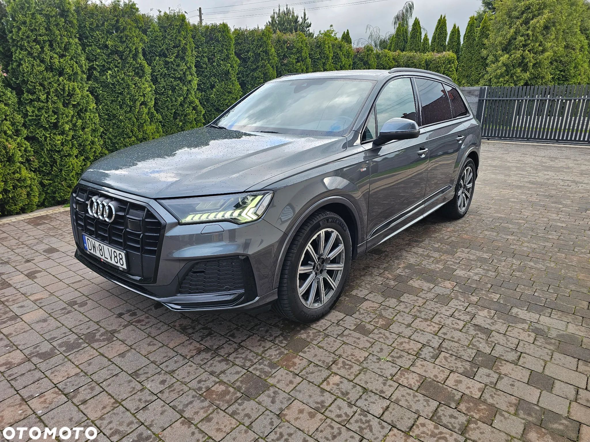 Audi Q7 - 1