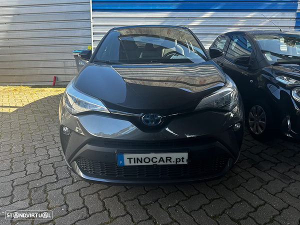 Toyota C-HR 1.8 Hybrid Square Collection