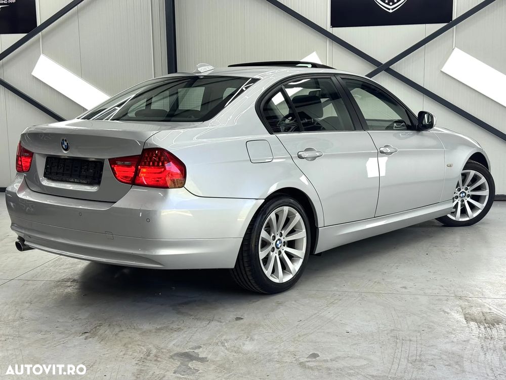 BMW Seria 3 320d DPF Blue Performance Edition Exclusive - 13