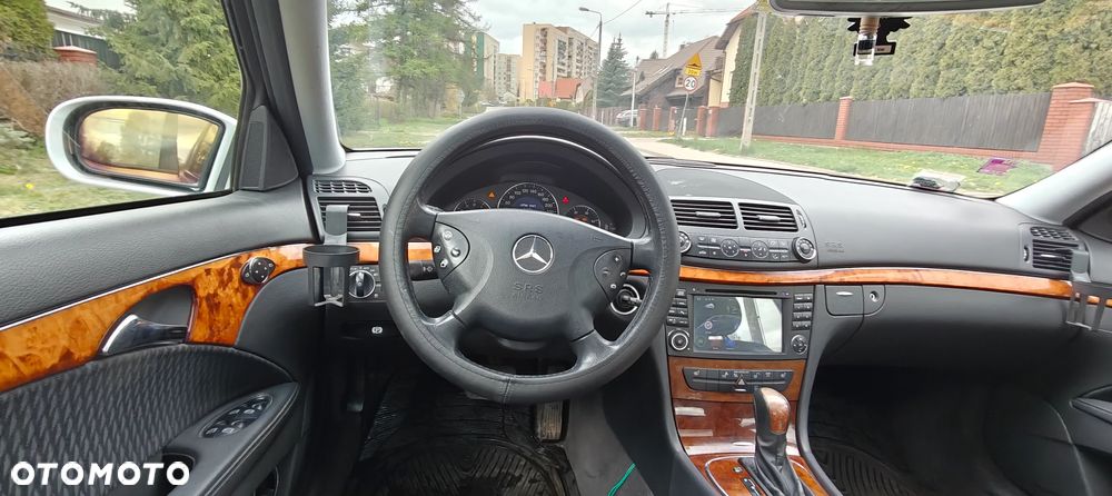 Mercedes-Benz Klasa E 220 CDI Automatik Elegance DPF - 8