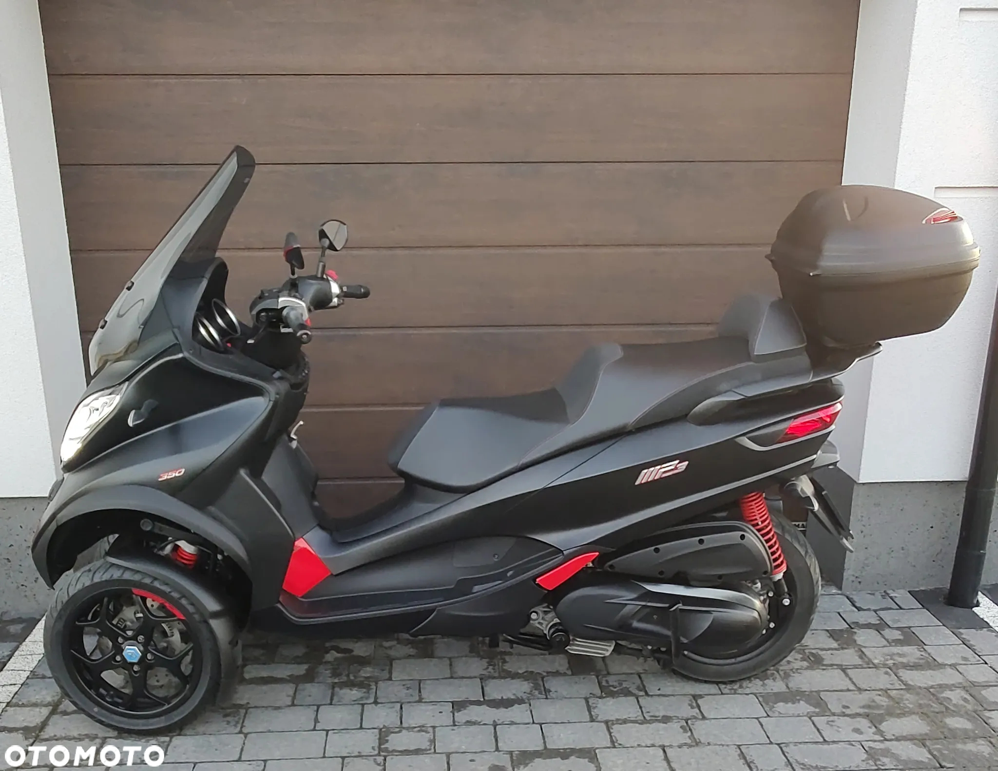 Piaggio MP-3 - 5