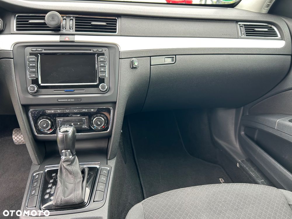 Skoda Superb 2.0 TDI Ambition DSG - 15