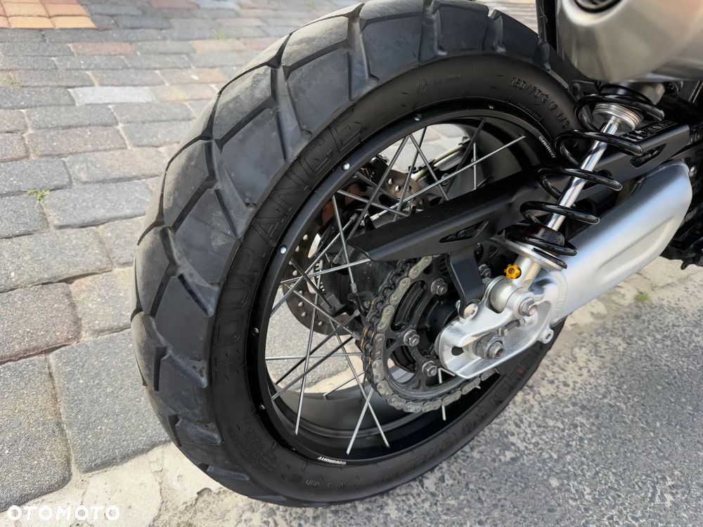 Triumph Scrambler - 31