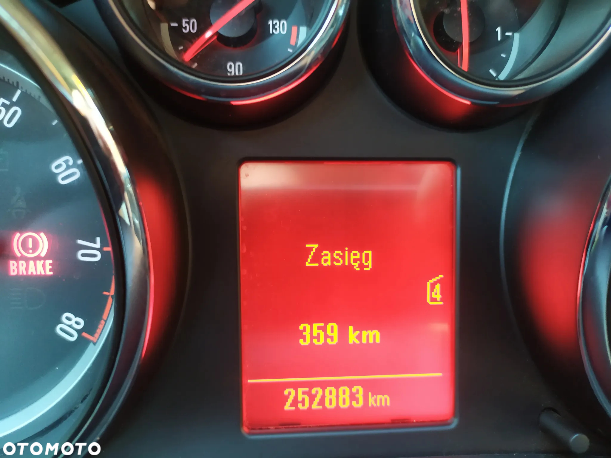 Opel Astra IV 1.6 Cosmo - 17